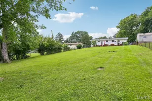 219 Arras Dr, Saint Louis, MO 63129 - Photo 31