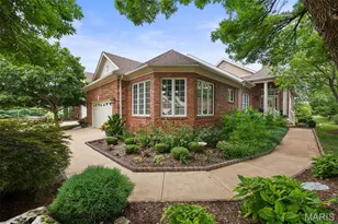 3929 Courtyard Pl Dr, Sunset Hills, MO 63127 - Photo 1
