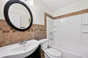 2693 Creekwood Manor Ln, Unincorporated, MO 63125 - Photo 15