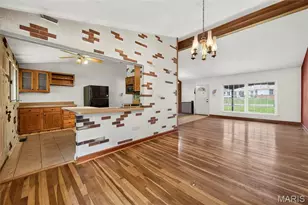 11104 Schuetz Rd, Saint Louis, MO 63146 - Photo 11
