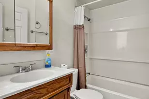 11104 Schuetz Rd, Saint Louis, MO 63146 - Photo 23