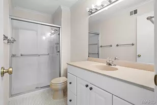 10358 Chimney Rock Dr, Saint Louis, MO 63146 - Photo 23