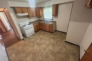8532 Jenny Dr, Saint Louis, MO 63121 - Photo 5
