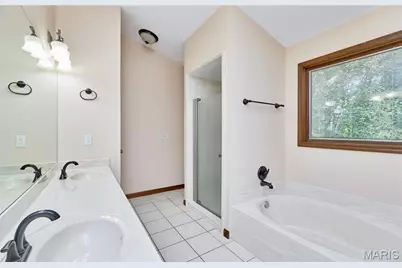 1921 Wolfcreek Pass Court, Wildwood, MO 63011 - Photo 39