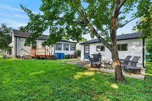 9818 Eastbrook Dr, Unincorporated, MO 63114 - Photo 27