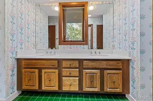 7 Villa Coublay, Frontenac, MO 63131 - Photo 33