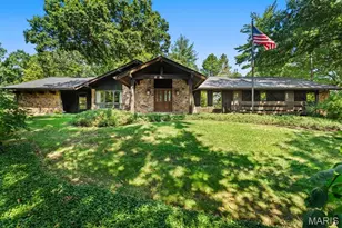 7 Villa Coublay, Frontenac, MO 63131 - Photo 1