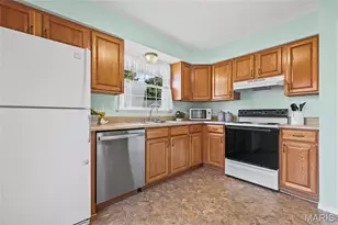 13419 Land O Woods Dr, Chesterfield, MO 63141 - Photo 11
