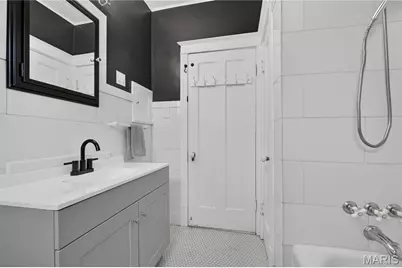 3651 Dover Place, Saint Louis, MO 63116 - Photo 31