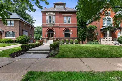 2935 Russell Boulevard, Saint Louis, MO 63104 - Photo 1