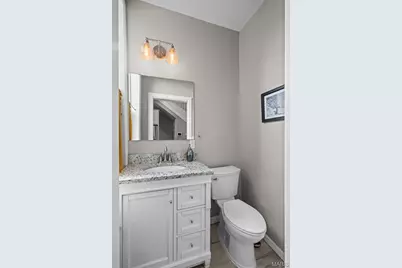 2242 Oregon Avenue, Saint Louis, MO 63104 - Photo 17