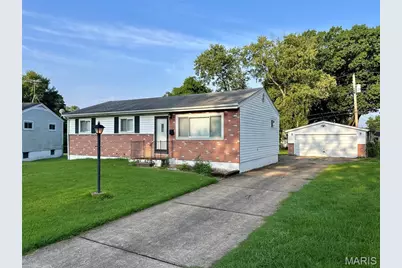 1085 Ermanda Drive, Florissant, MO 63033 - Photo 1