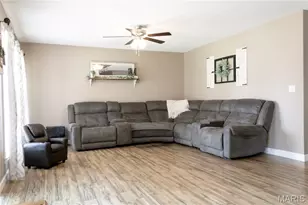 305 W Hillside Dr, Farmington, MO 63640 - Photo 3
