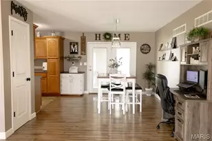 305 W Hillside Dr, Farmington, MO 63640 - Photo 5