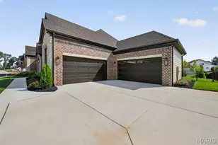 782 Schaeffers Grove, Chesterfield, MO 63005 - Photo 3