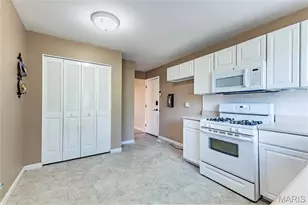 344 Novara Dr, Ballwin, MO 63021 - Photo 15