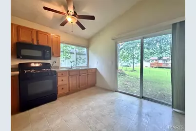3273 Green Pasture Drive, Florissant, MO 63031 - Photo 5