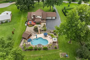 37 Beacon Hill Ln, Creve Coeur, MO 63141 - Photo 67
