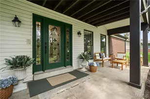 37 Beacon Hill Ln, Creve Coeur, MO 63141 - Photo 3