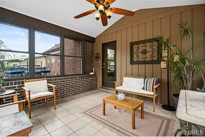 37 Beacon Hill Lane, Creve Coeur, MO 63141 - Photo 19