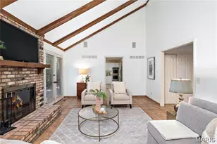 13238 Pine Tree Lake Dr, Town and Country, MO 63017 - Photo 19