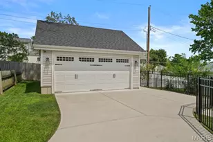 865 Fuhrmann Terrace, Glendale, MO 63122 - Photo 39