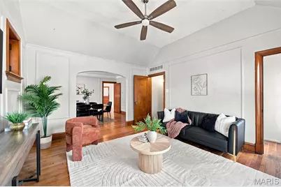 5068 Pernod Avenue, Saint Louis, MO 63139 - Photo 5