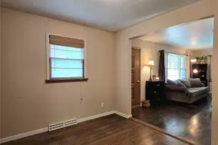 19 E 11th St, Washington, MO 63090 - Photo 5