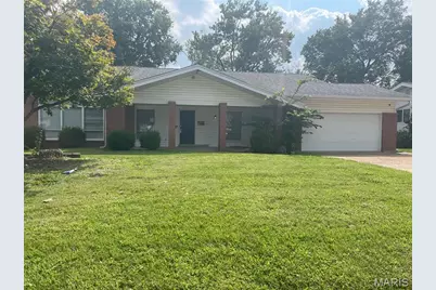 844 Townhouse Lane, Hazelwood, MO 63042 - Photo 1