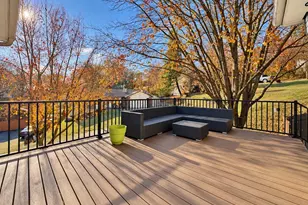 15 Toni Trails Ct, Fenton, MO 63026 - Photo 7