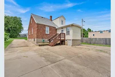 2334 Wismer Avenue, Saint Louis, MO 63114 - Photo 3