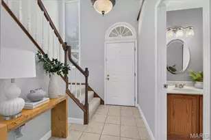 16252 Lea Oak Ct, Chesterfield, MO 63017 - Photo 5