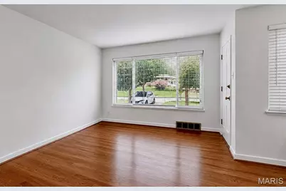 8818 Old Sappington Drive, Crestwood, MO 63126 - Photo 7