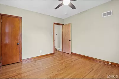 9019 McNulty Drive, Saint Louis, MO 63114 - Photo 9