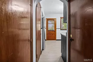 9019 McNulty Dr, Saint Louis, MO 63114 - Photo 5