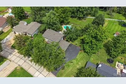 3439 Frontier Drive, Saint Charles, MO 63303 - Photo 35