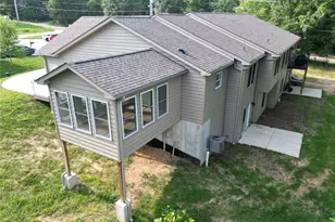 302 Anthony Cir, Byrnes Mill, MO 63051 - Photo 5