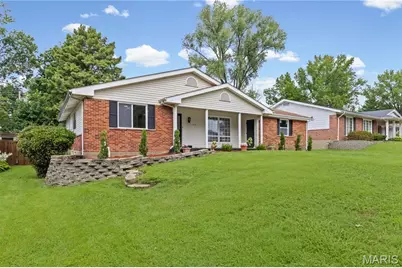 1515 Lisa Drive, Florissant, MO 63033 - Photo 3