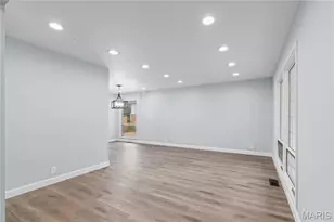 1515 Lisa Dr, Florissant, MO 63033 - Photo 7