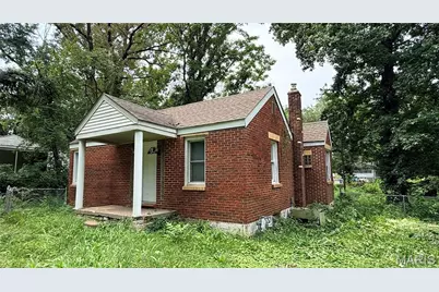 10151 Clairmont Drive, Riverview, MO 63136 - Photo 1