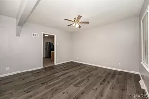 8136 Ellerton Ave, Saint Louis, MO 63114 - Photo 9