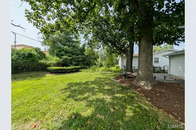 5 Windsong Court, Florissant, MO 63031 - Photo 23