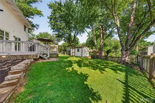 815 Pine Village Ct, Ballwin, MO 63021 - Photo 31