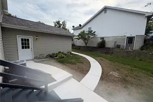 1002 Sara Jane Ln, Saint Clair, MO 63077 - Photo 15