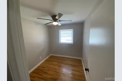 104 Fenwick Drive, Ferguson, MO 63135 - Photo 7