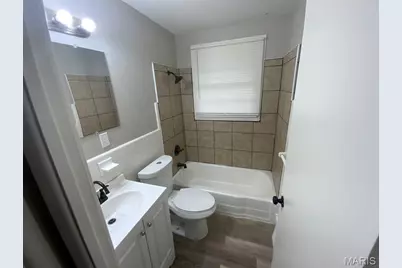 104 Fenwick Drive, Ferguson, MO 63135 - Photo 9