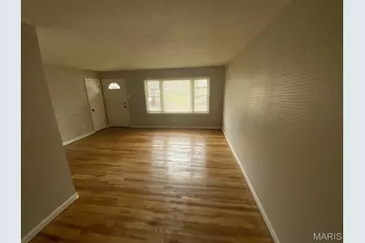 104 Fenwick Drive, Ferguson, MO 63135 - Photo 5