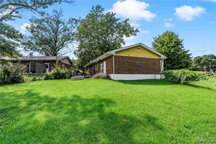 944 Lebon Dr, Bellefontaine Neighbors, MO 63137 - Photo 5