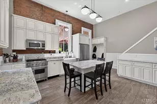 2006 Lafayette Ave, Saint Louis, MO 63104 - Photo 13
