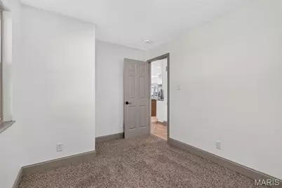 1225 Roth Hill Drive, Maryland Heights, MO 63043 - Photo 17